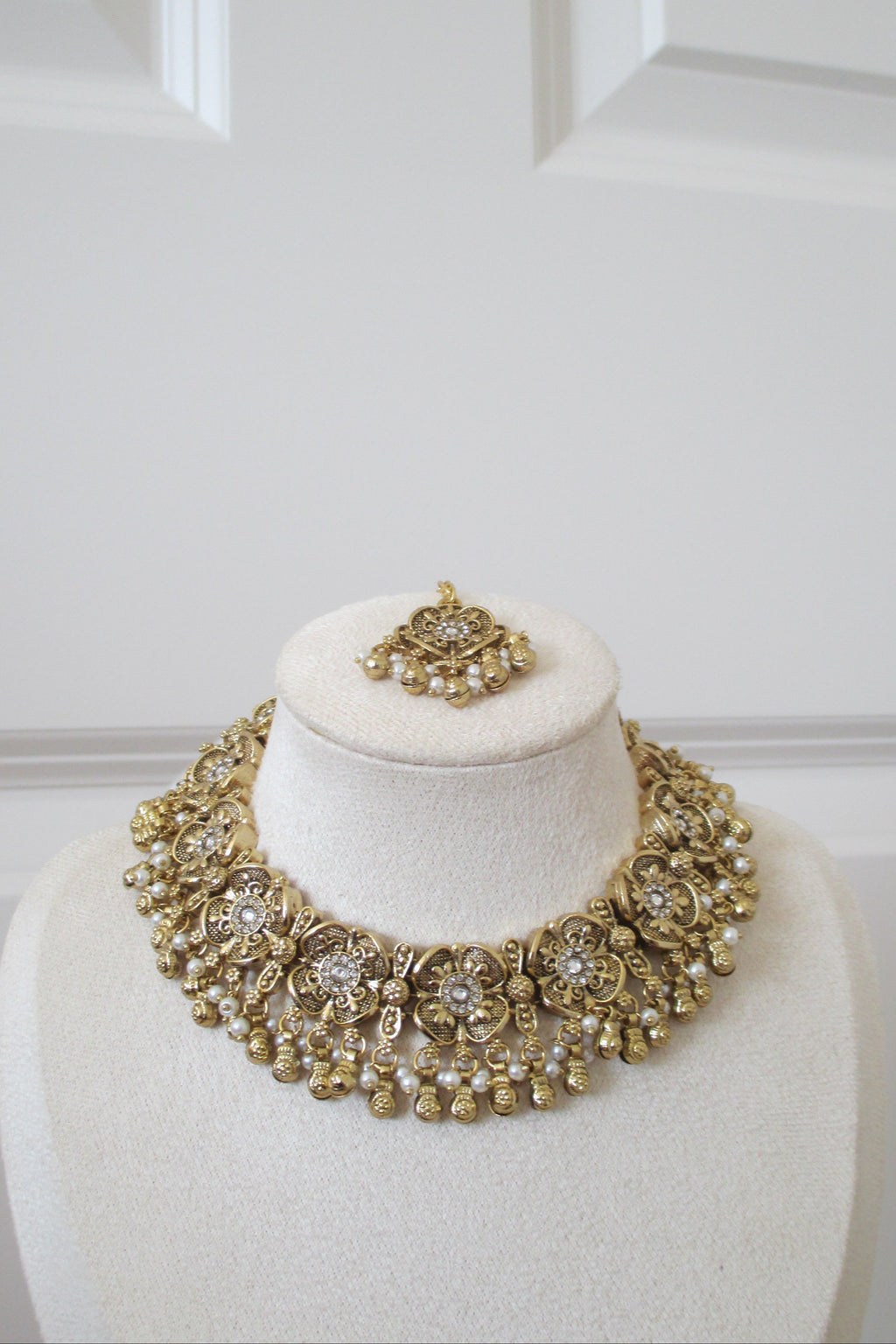 Alina Necklace Set