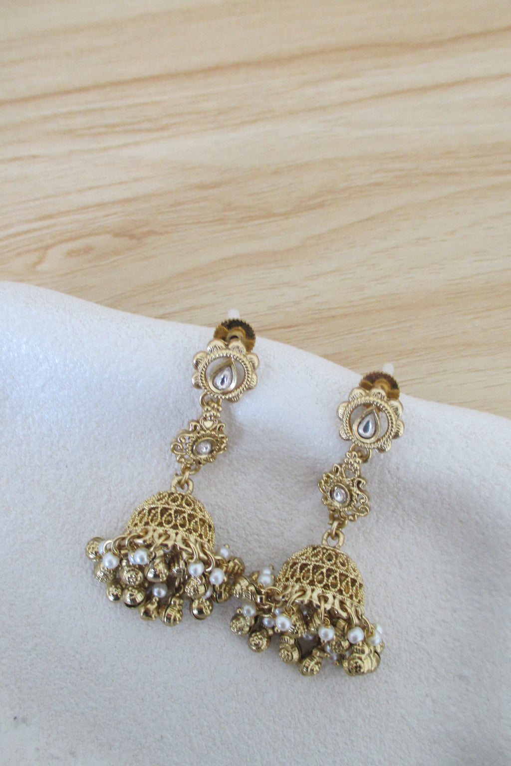 Liara Necklace Set
