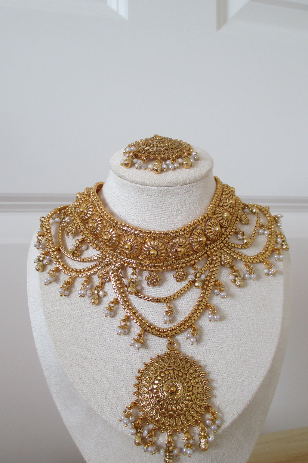 Kaira Choker Set